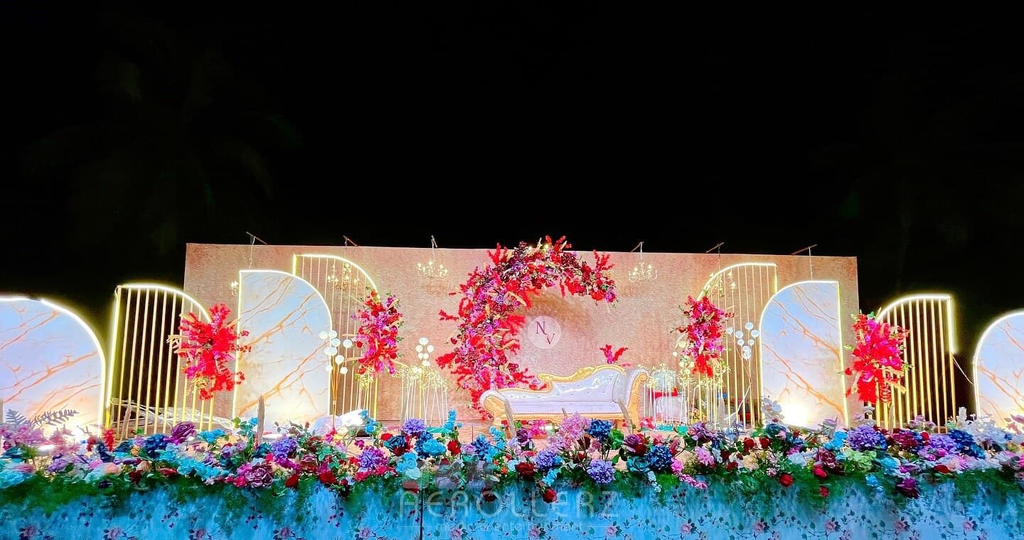 the details — Counters, stationery, signage, hampers, the small things gue